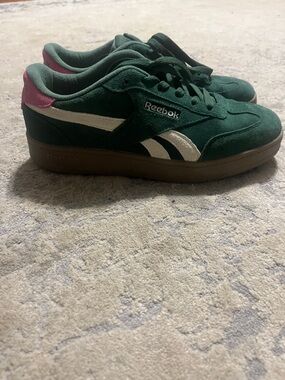 Reebok Dark Green Suede Sneakers with White Stripes and Pink Heel